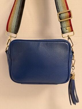 Elie Beaumont Blue Pebbled Leather Crossbody Bag made in Italy
